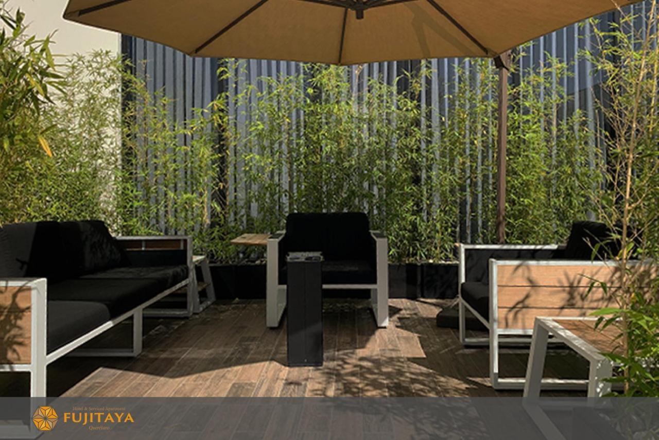 Fujitaya Queretaro Hotel Kültér fotó A rooftop garden in Japan